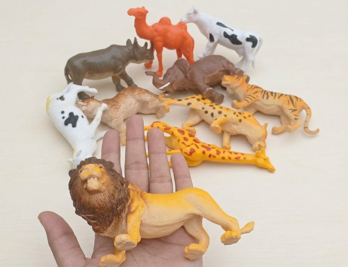 Premium Safari & Farm Animal Figures Set – Pack of 10 Educational Toys image 1